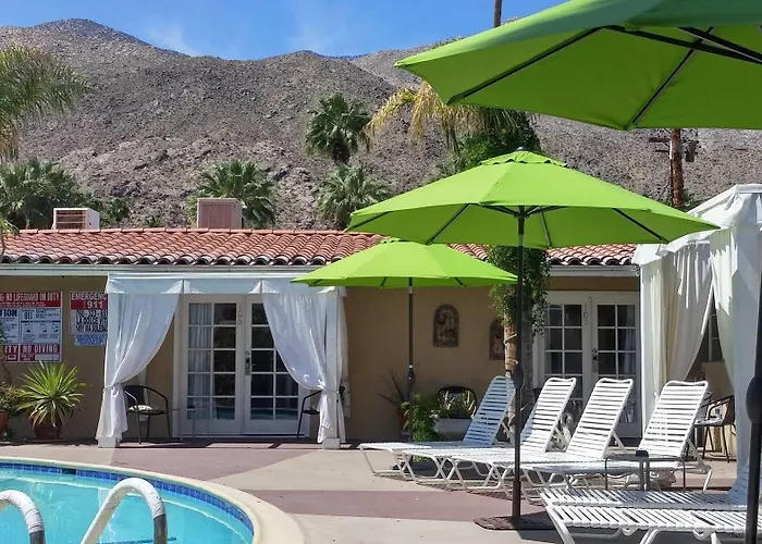 La Dolce Vita Resort & Spa - A Gay Men'S Clothing Optional Resort